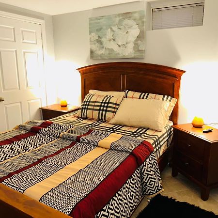 Deluxe Double Room- Hazel Stays Mississauga Ngoại thất bức ảnh