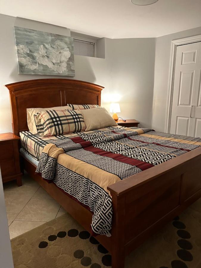 Deluxe Double Room- Hazel Stays Mississauga Ngoại thất bức ảnh